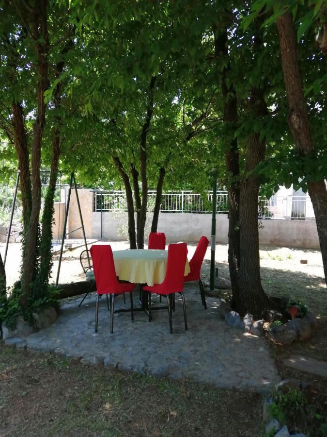 Apartmani Bozica Ядраново Екстер'єр фото